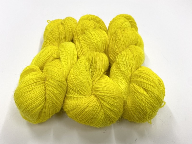 angora lace AVRIL SPECIAL COLORS EDITION sunflower yellow